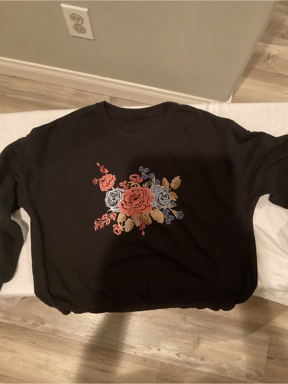 mine Black Crewneck Sweater with Multicolor Floral Embroidery